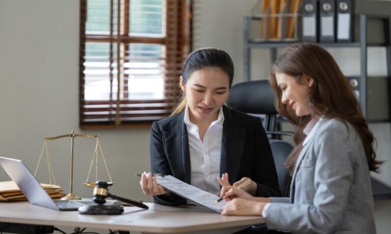 Motor Vehicle Accident Lawyer Checklist for Injury Victims